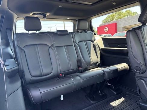 New 2026 Jeep Grand Wagoneer 4WD image 10