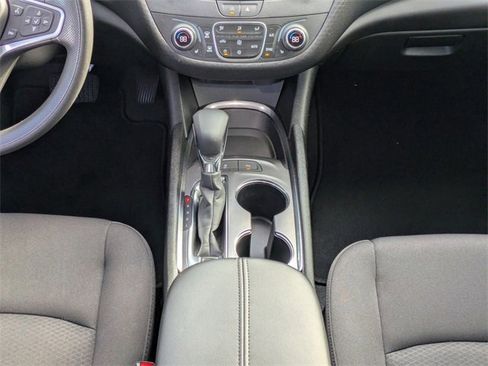 Used 2024 Chevrolet Malibu LT image 17