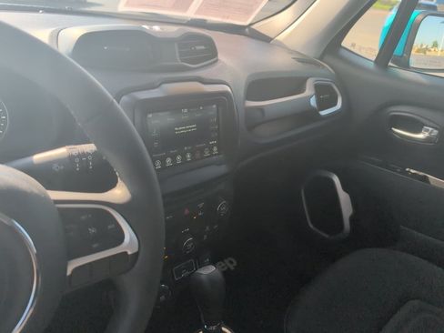 Used 2021 Jeep Renegade Latitude AWD/4WD image 24