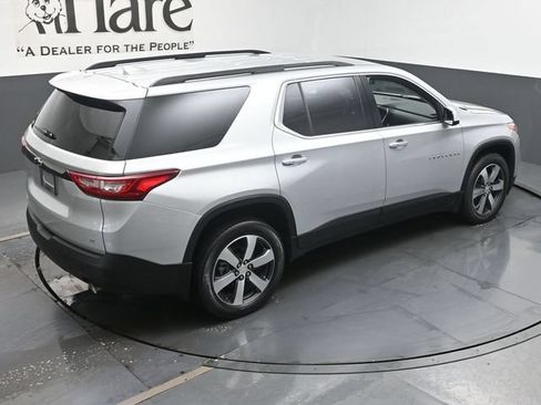 Used 2020 Chevrolet Traverse LT w/ LT Premium Package FWD image 42