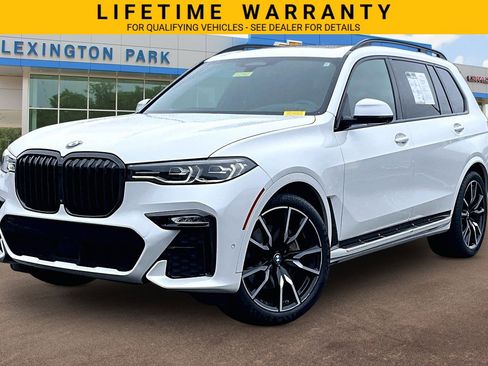 Used 2021 BMW X7 xDrive40i w/ M Sport Package AWD/4WD image 12