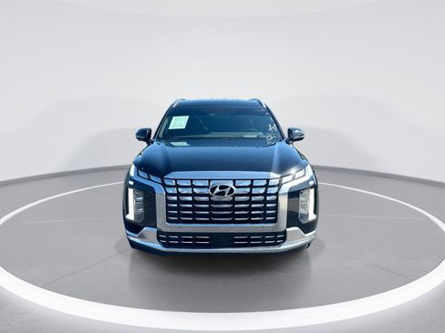 Used 2024 Hyundai Palisade Calligraphy FWD image 3