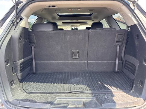 Used 2011 Buick Enclave CXL AWD/4WD image 17
