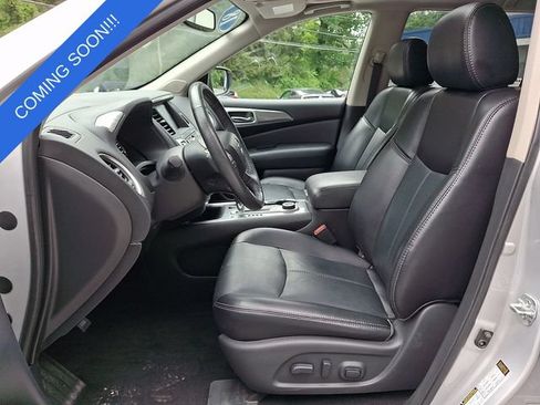 Used 2018 Nissan Pathfinder SL w/ SL Premium Package AWD/4WD image 16