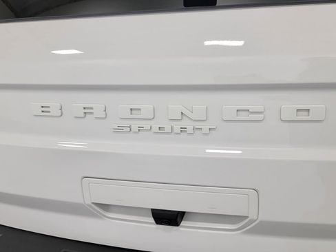 Used 2024 Ford Bronco Sport Outer Banks w/ Tech Package image 12