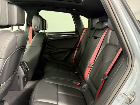 Certified 2026 Porsche Macan S AWD/4WD image 16