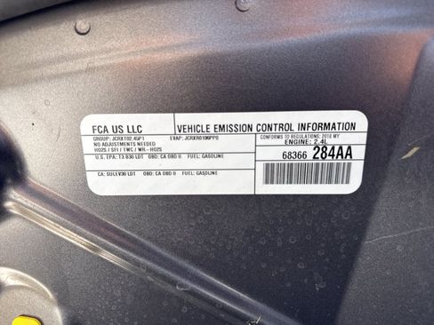 Used 2018 Jeep Compass Latitude w/ Popular Equipment Group AWD/4WD image 32