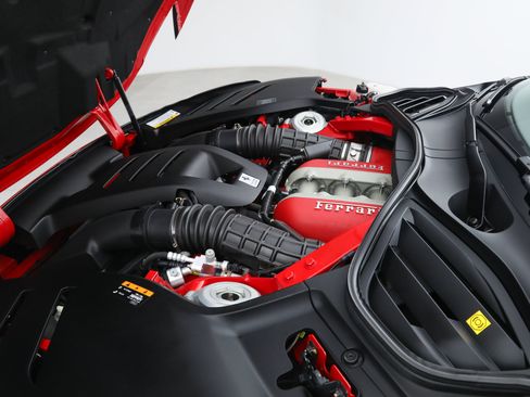 Certified 2026 Ferrari Purosangue AWD/4WD image 39