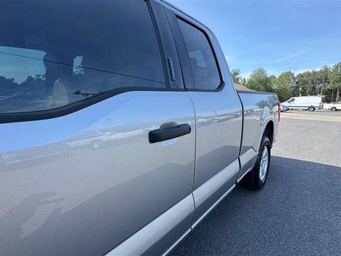 Used 2021 Ford F150 XLT w/ Equipment Group 301A Mid RWD image 15