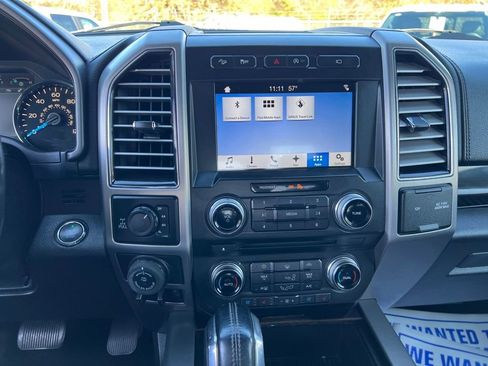 Used 2017 Ford F150 Platinum w/ Equipment Group 701A Luxury image 26