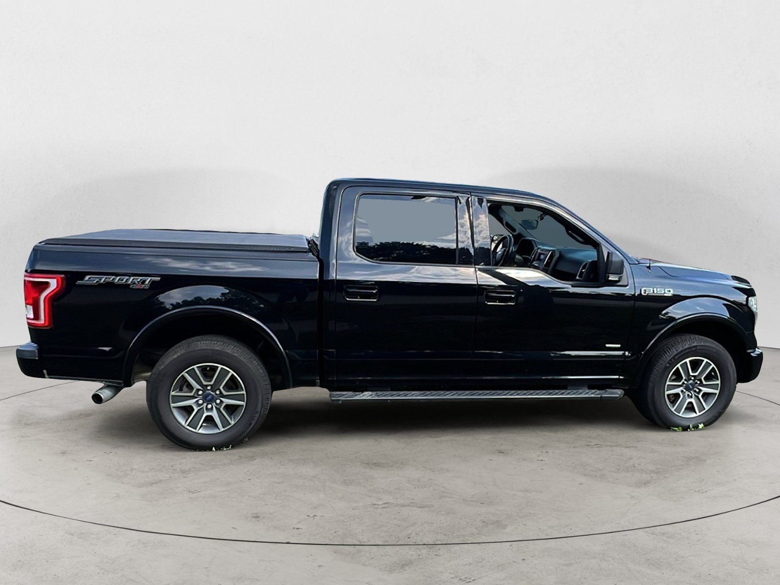 Used 2016 Ford F150 XLT w/ Equipment Group 301A Mid AWD/4WD image 7
