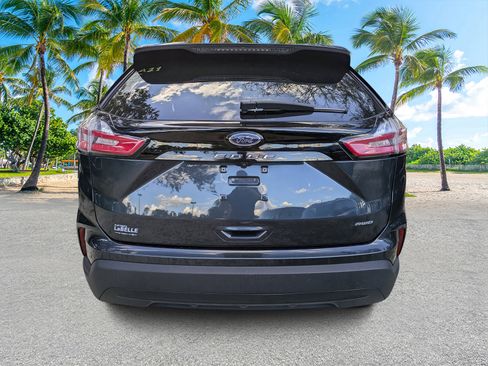 Used 2024 Ford Edge SE image 5