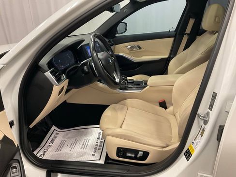 Used 2021 BMW 330i xDrive Sedan w/ Premium Package image 4