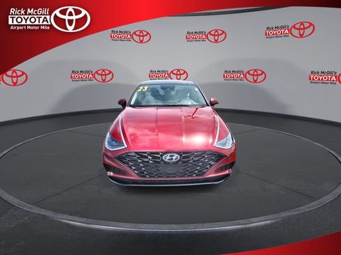 Used 2023 Hyundai Sonata Limited FWD image 3