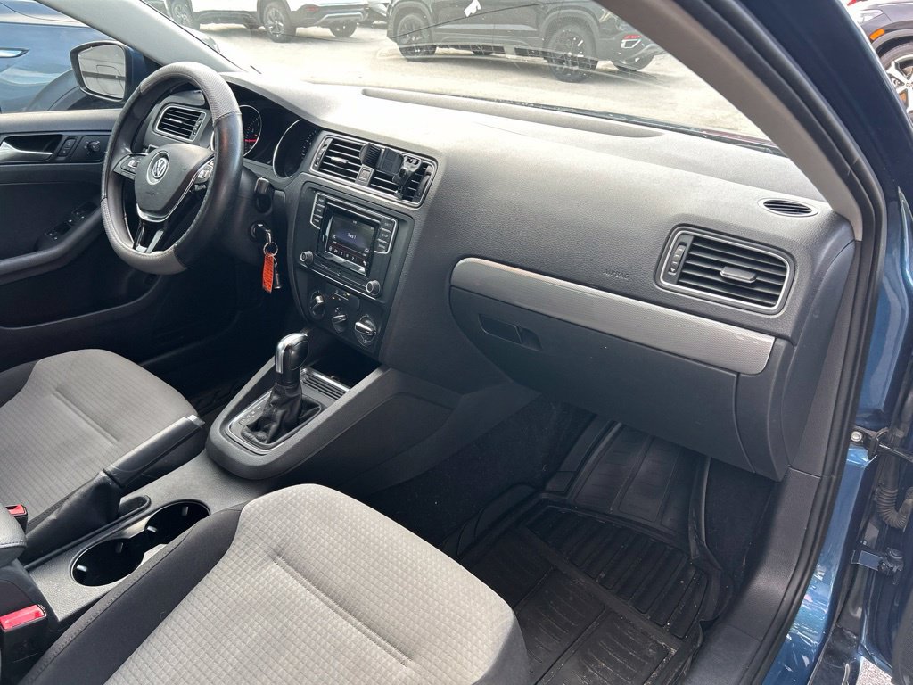 Used 2017 Volkswagen Jetta S FWD image 38
