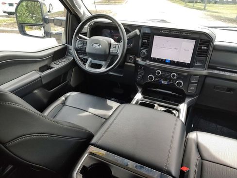 Used 2023 Ford F250 Lariat w/ Lariat Ultimate Package image 9