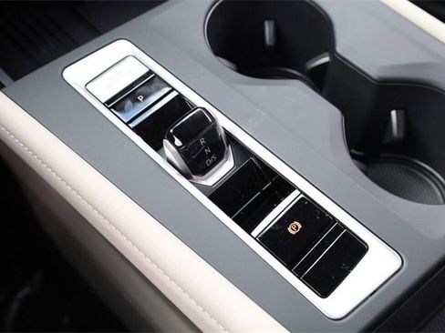 New 2026 Volkswagen Atlas SE image 17