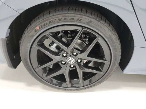 Used 2024 Honda Civic Sport image 9