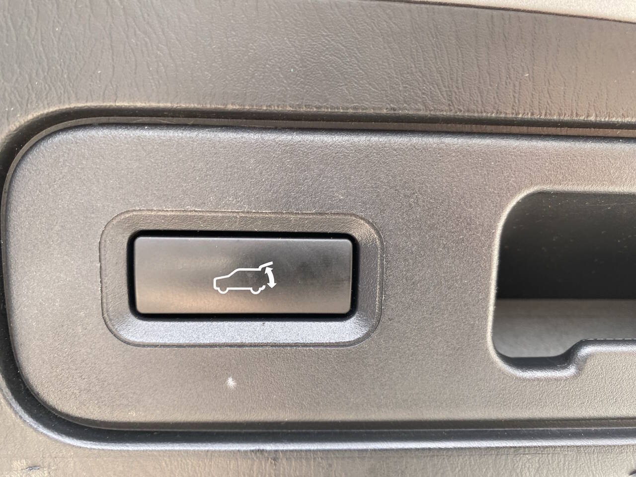 Used 2011 MAZDA CX-9 Grand Touring w/ Moonroof & Bose Audio Pkg AWD/4WD image 29