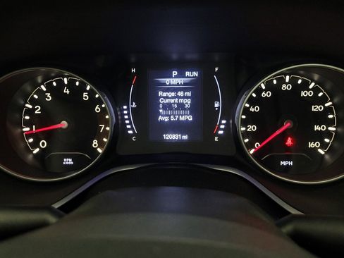 Used 2018 Jeep Compass Latitude image 23