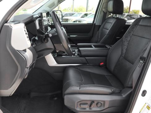 Used 2024 Toyota Tundra Limited AWD/4WD image 21