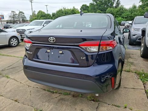 Used 2024 Toyota Corolla LE FWD image 10