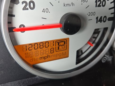 Used 2018 Nissan Frontier SV RWD image 40