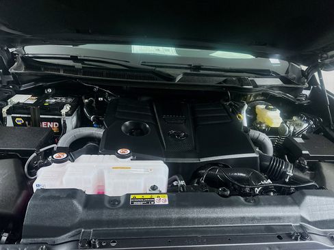 Used 2025 Toyota Tundra SR5 image 33