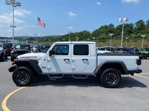Used 2021 Jeep Gladiator Mojave AWD/4WD image 2