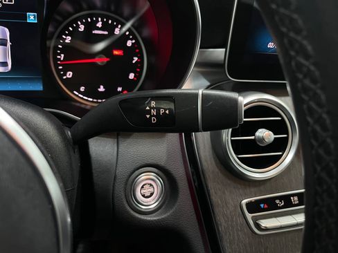 Used 2019 Mercedes-Benz C 300 4MATIC Sedan image 31