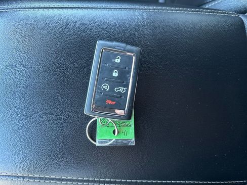 Used 2023 Jeep Grand Cherokee L Laredo AWD/4WD image 21