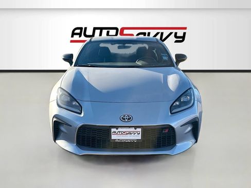 Used 2024 Toyota GR86 Premium RWD image 2
