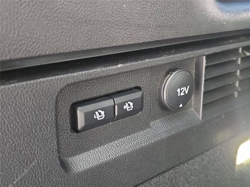 Used 2016 Lincoln MKX Premiere FWD image 25