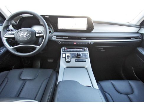 Used 2024 Hyundai Palisade SEL FWD image 12
