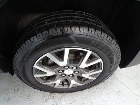 Used 2021 GMC Acadia SLE w/ Driver Convenience Package image 28