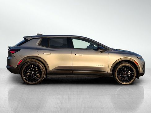 New 2026 Chevrolet Equinox EV LT w/ LPO, Blackout Package image 6