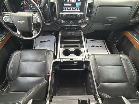 Used 2018 Chevrolet Silverado 1500 LTZ w/ Sport Package AWD/4WD image 38