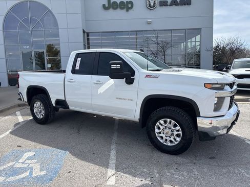 Used 2023 Chevrolet Silverado 2500 LT w/ Convenience Package image 37