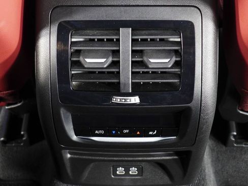 Used 2024 BMW X3 sDrive30i w/ M Sport Package image 24