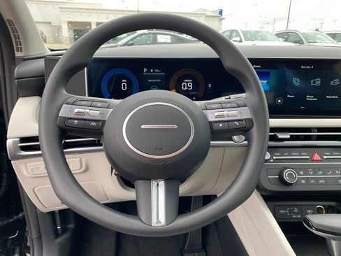 New 2026 Hyundai Tucson SE FWD image 11