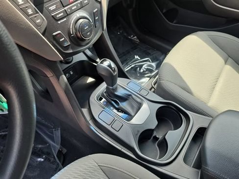 Used 2018 Hyundai Santa Fe SE AWD/4WD image 20