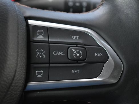 Used 2022 Jeep Compass Limited image 21