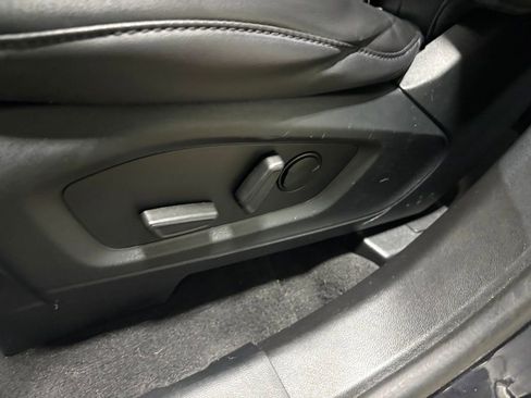 Used 2023 Ford Explorer XLT w/ Equipment Group 202A image 23