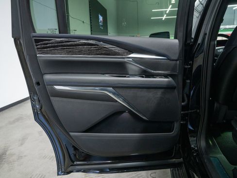 Used 2025 Cadillac Escalade IQ Luxury 1 AWD/4WD image 42