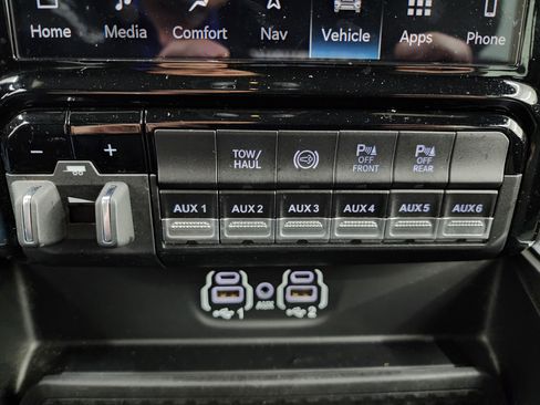 Used 2024 RAM 3500 Big Horn w/ Night Edition image 61