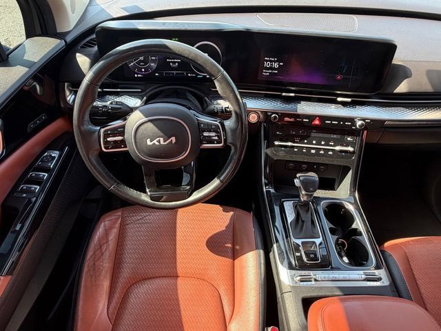 Used 2023 Kia Carnival SX Prestige FWD image 20