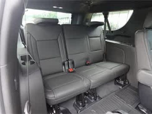 New 2025 GMC Yukon XL Denali w/ LPO, Illumination Package image 27