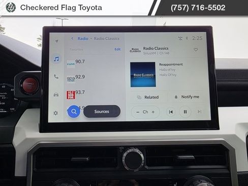 Used 2024 Toyota Tacoma TRD Off-Road image 30