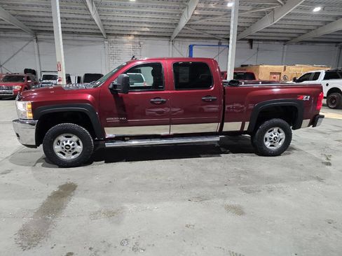 Used 2013 Chevrolet Silverado 2500 LT w/ Interior Plus Package image 5