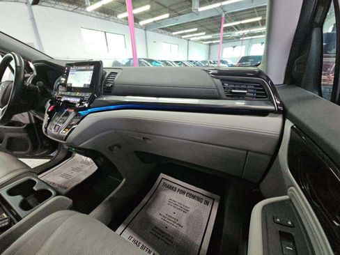 Used 2024 Honda Odyssey Elite image 16